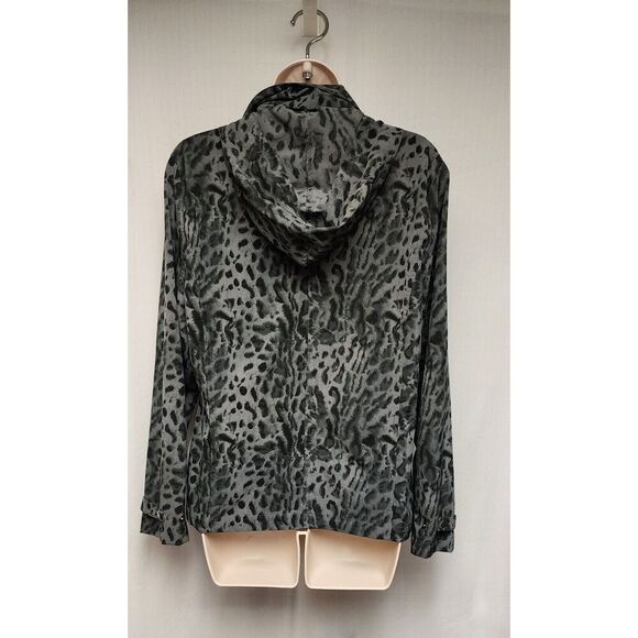 Zenergy by Chicos | Animal Print Hooded Jacket Size Chicos 0 / US 4-small - Picture 5 of 10
